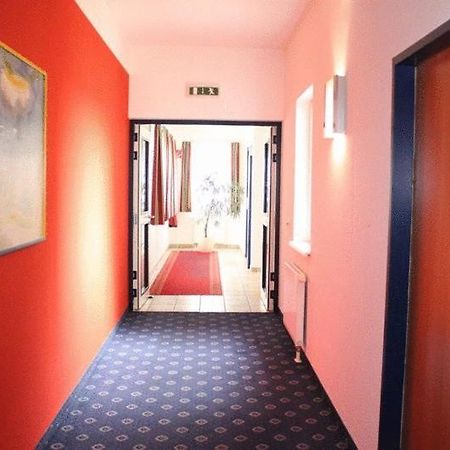 Hotel Servus Europa Suben エクステリア 写真
